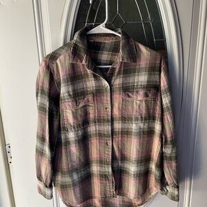 Plaid Button-Up Shirt in Pink and Green